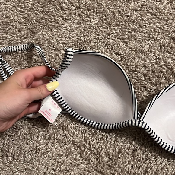 Target Bikini top - Picture 3 of 5